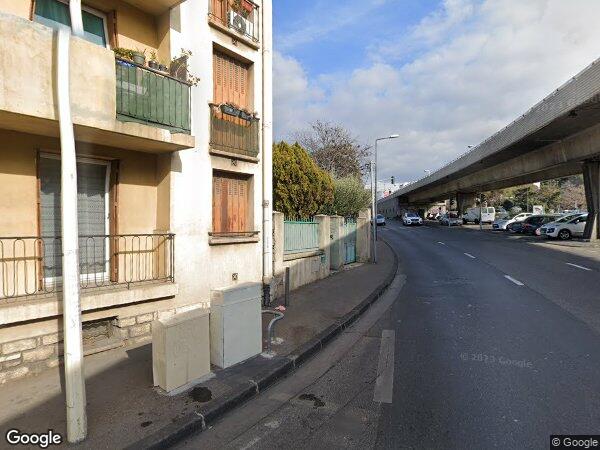 Vente aux enchères appartement et une cave à Marseille 34 000 00