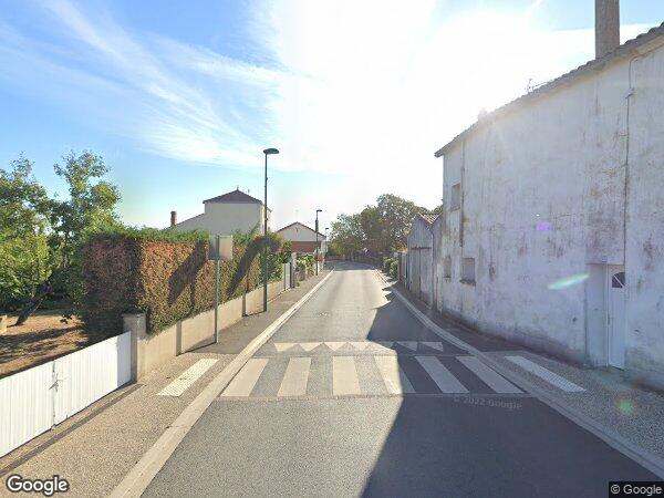 Vente aux enchères maison d'habitation à MoutierssurleLay 30 000.