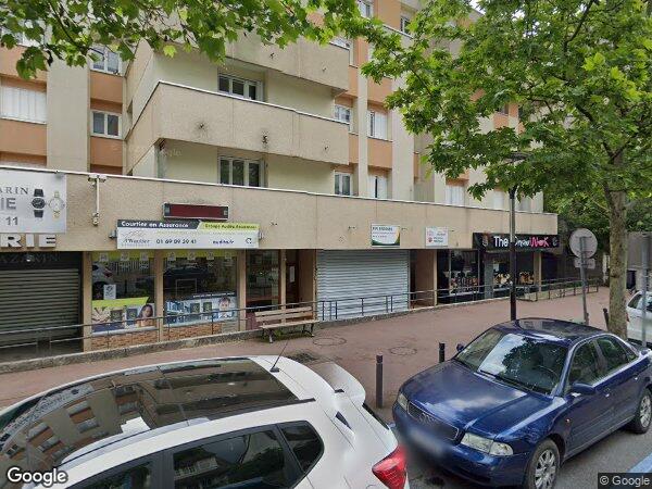 Vente aux enchères appartement de type f2 avec une cave et un parking à ...